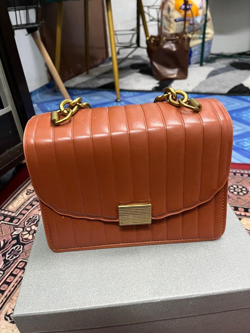 Cnk handbag store