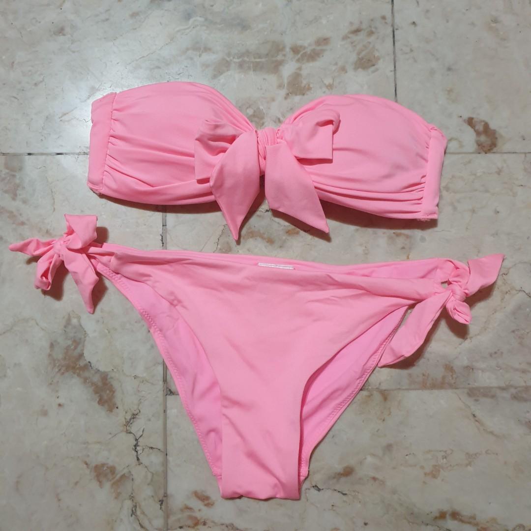 H&M Hotpink Two Piece Bikini (Category: Bikinis & Swimsuits) located in Valenzuela. Submitted by phase2shop (Listing ID 1190790416, Image 1). Description: no flaws never use padded.
