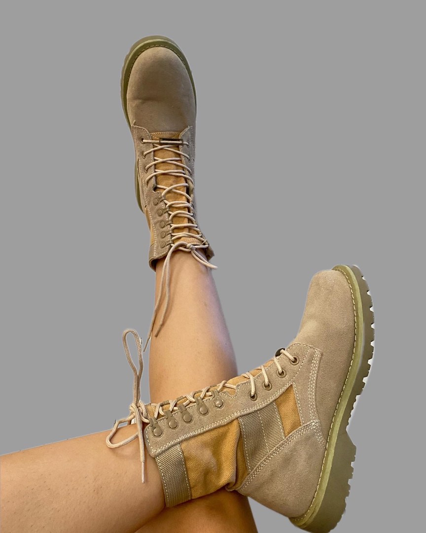 combat boots beige