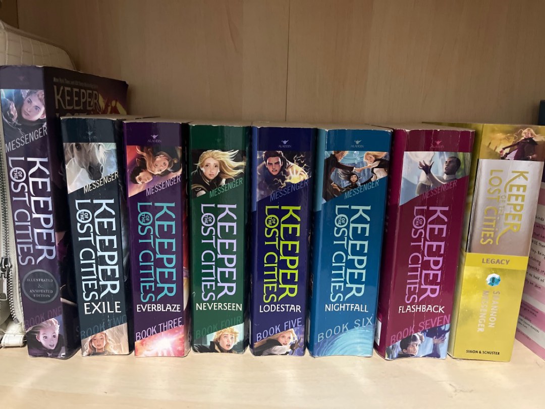Keeper of the Lost Cities Collection, Hobbies & Toys, Books & Magazines
