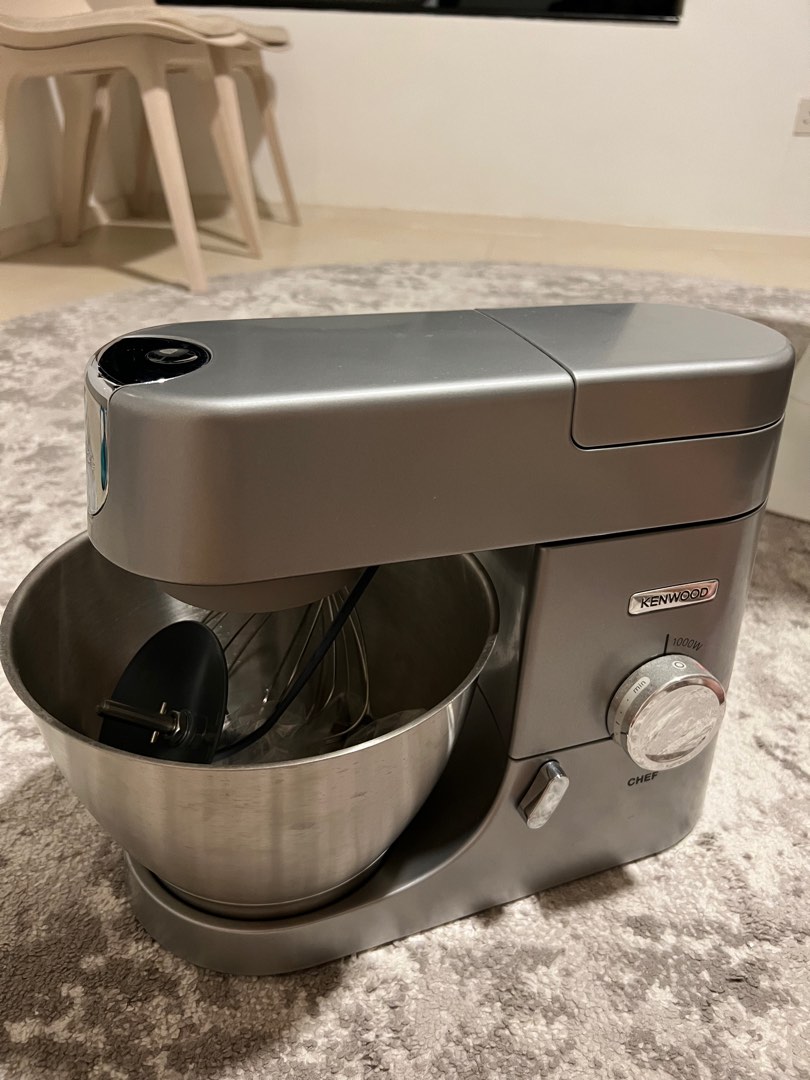 KENWOOD CHEF KITCHEN MACHINE (1000W) KVC3100S, TV & Home Appliances