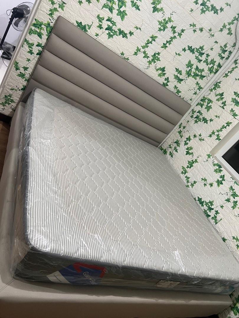 King Size Bed Mandaue Foam (mattress only), Furniture & Home Living