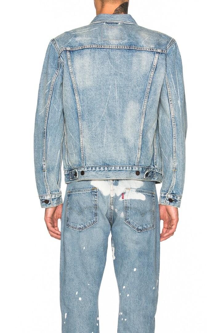 Levis rolled on sale up dollar