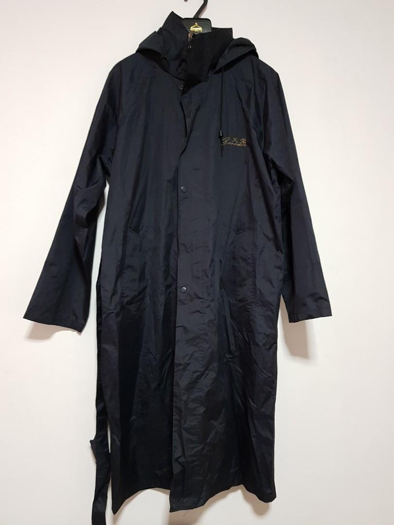Vetements taurus raincoat hot sale