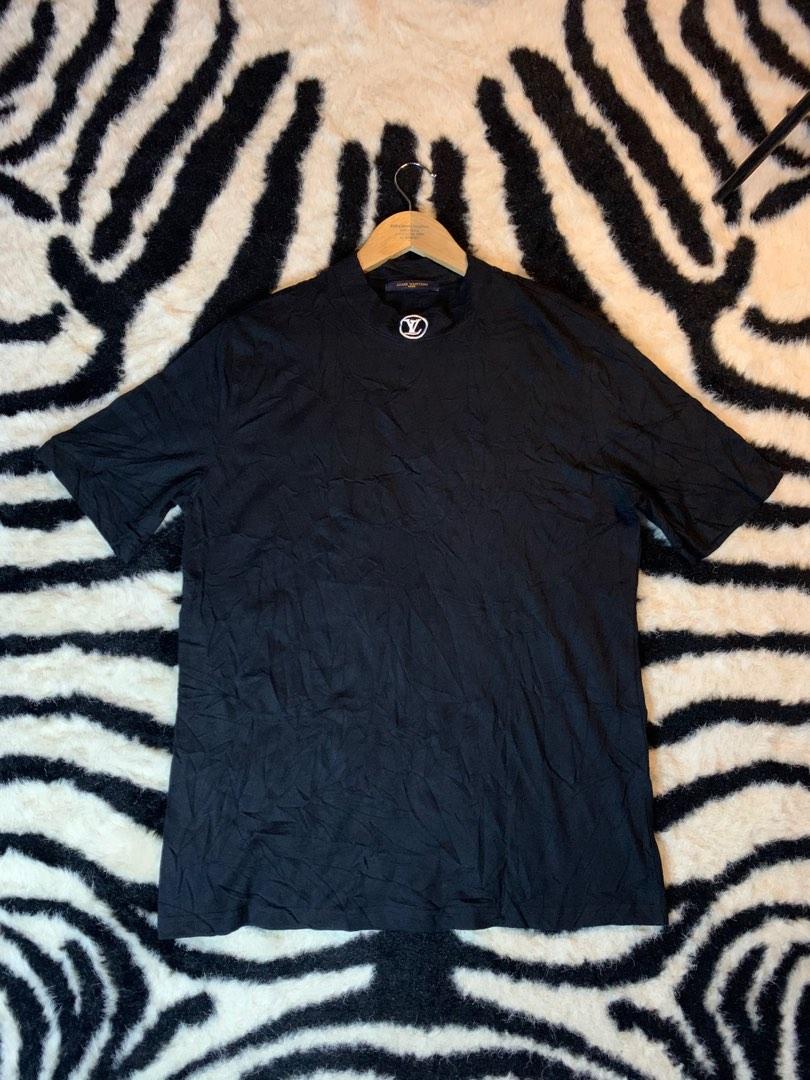 (INSTOCK)Louis Vuitton Logo Mock Neck T-Shirt