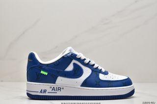 Louis Vuitton X Nike Air Force 1 by Virgil Abloh “Triple White”, Men's  Fashion, Footwear, Sneakers on Carousell
