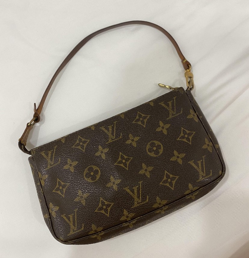 LV Pochette Vector Flower Logo Monogram, Luxury, Bags & Wallets on Carousell