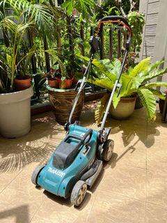 Makita 1200 Watt Electric Lawn Mower and bag - Newly sharpened blade and 6m roll up extension cord