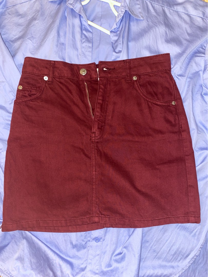 Maroon jean skirt online