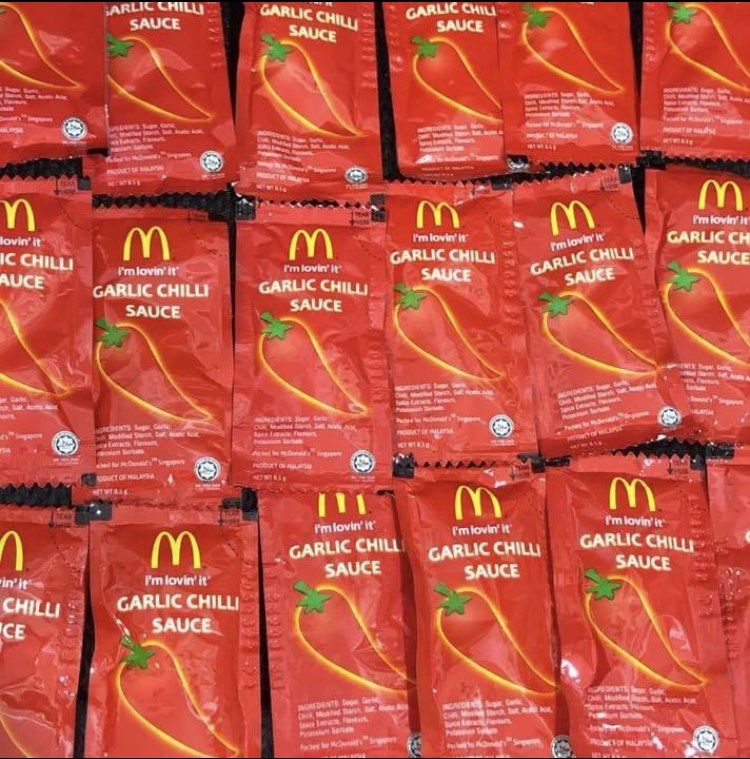 Mcdonald Chilli Sauce x100 packs, Food & Drinks, Spice & Seasoning on
