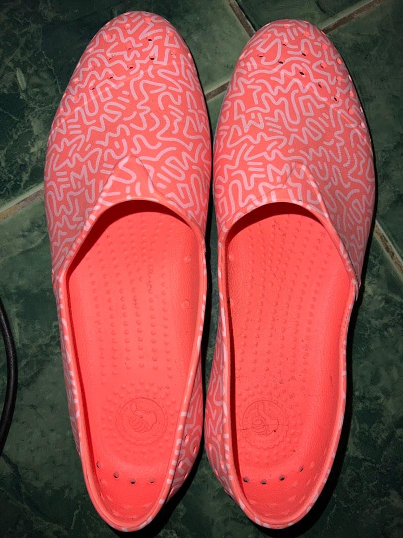 Native shoes M11 EUR 45 (Category: Sneakers) located in Manila. Submitted by simonchkies (Listing ID 1190726866, Image 3). Description: Selling this Native Shoes M11 EUR 45 size. RFS: nakatambak lang. di nagagamit. Actual pics posted. Meetups at Robinsons Angeles Balibago or Clark Main Gate, SM Clark. Available hanggat nakapost.