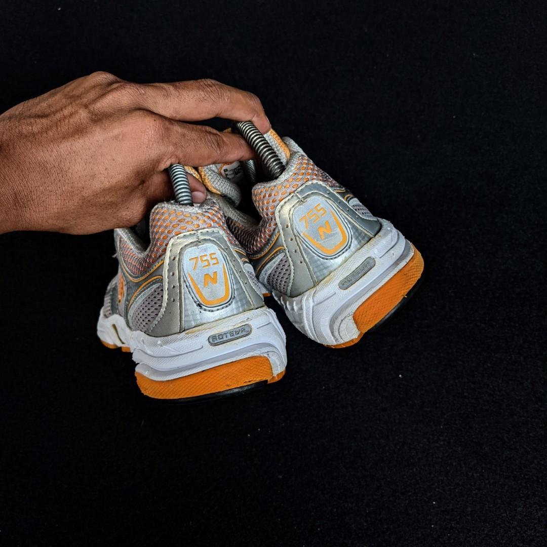 NEW BALANCE 755 USA size 39 25cm Fesyen Pria Sepatu Sneakers