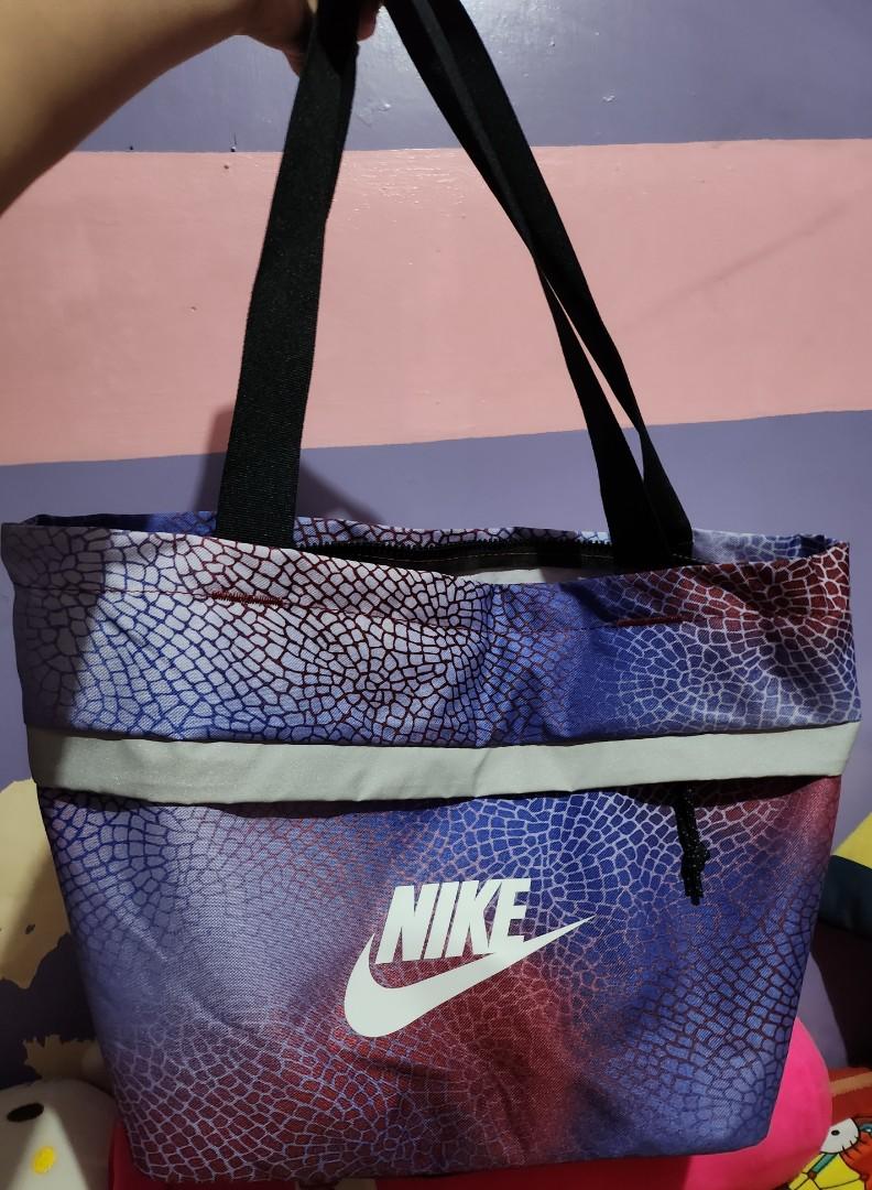 Nike tanjun hotsell kids tote