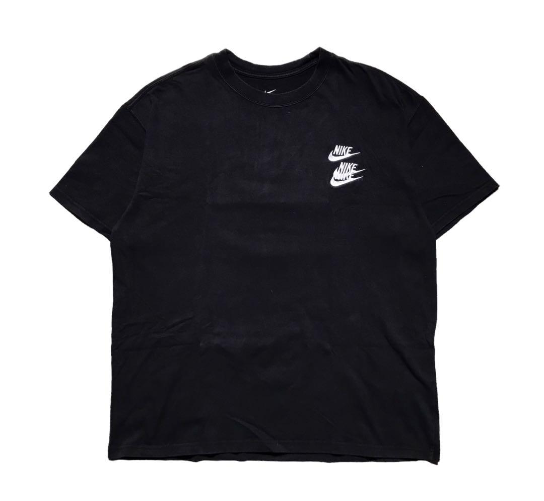 Nike World Tour Tee (Category: Tshirts & Polo Shirts ) located in Pagbilao. Submitted by unit4302 (Listing ID 1190794344, Image 2). Description: Nike World Tour Tee Excellent Condition Size 2XL fits large to xl No issue Pit to pit - 23 Shoulder to hem - 28.5.