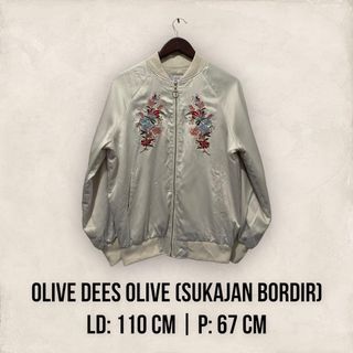 (Kategori: ) berada di . Dikirim oleh prelovedlystuff (ID iklan 1190709069, Gambar 1). Deskripsi: .