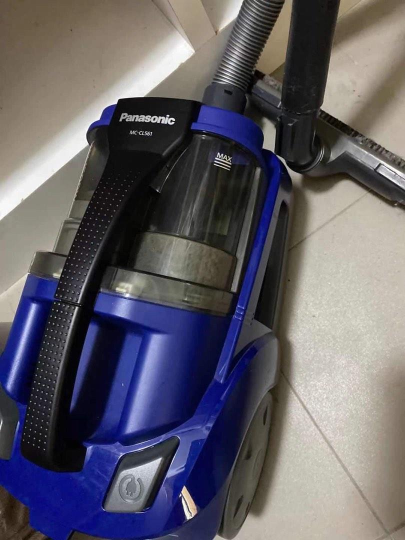 Panasonic Vacuum Cleaner MCCL561, Furniture & Home Living, Cleaning