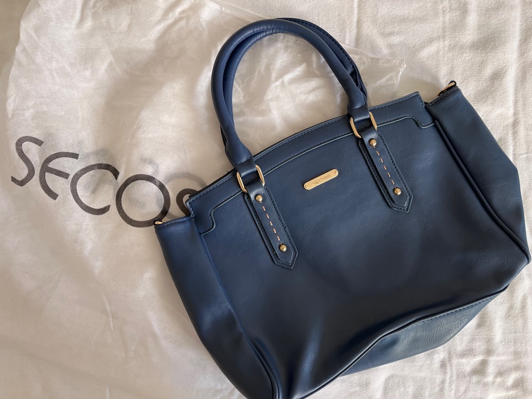 Secosana Shoulder Bag, Women's Fashion, Bags & Wallets, Shoulder Bags ...