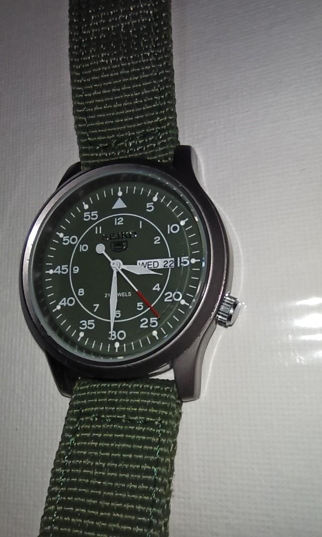 Seiko Watch (Category: Men's Watches) located in Manila. Submitted by bartt1 (Listing ID 1190797313, Image 1). Description: Needs battery replacement, Not used frequently Not Authentic ‼️ Price is negotiable.