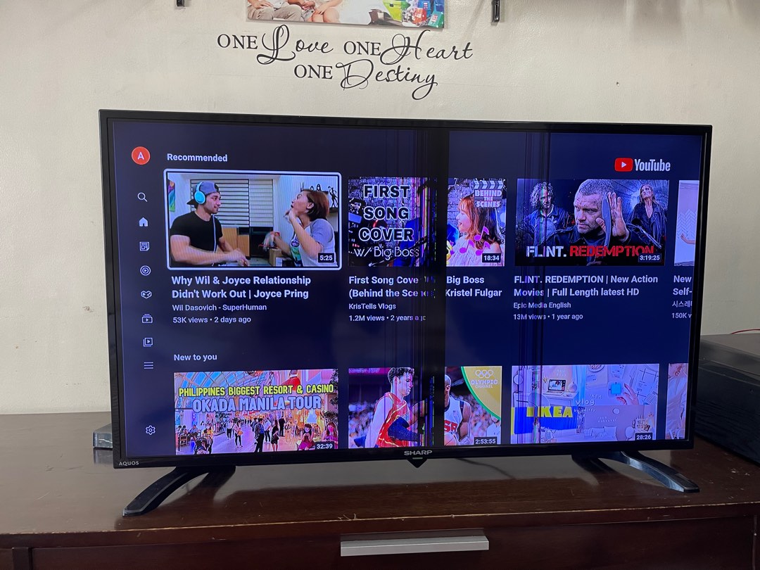 Sharp Aquos 40" LED Backlight TV with lines on screen, TV & Home