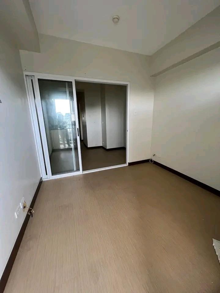 Sheridan Towers 28 sqm unit in Pineda Pasig City RUSH SALE, Property