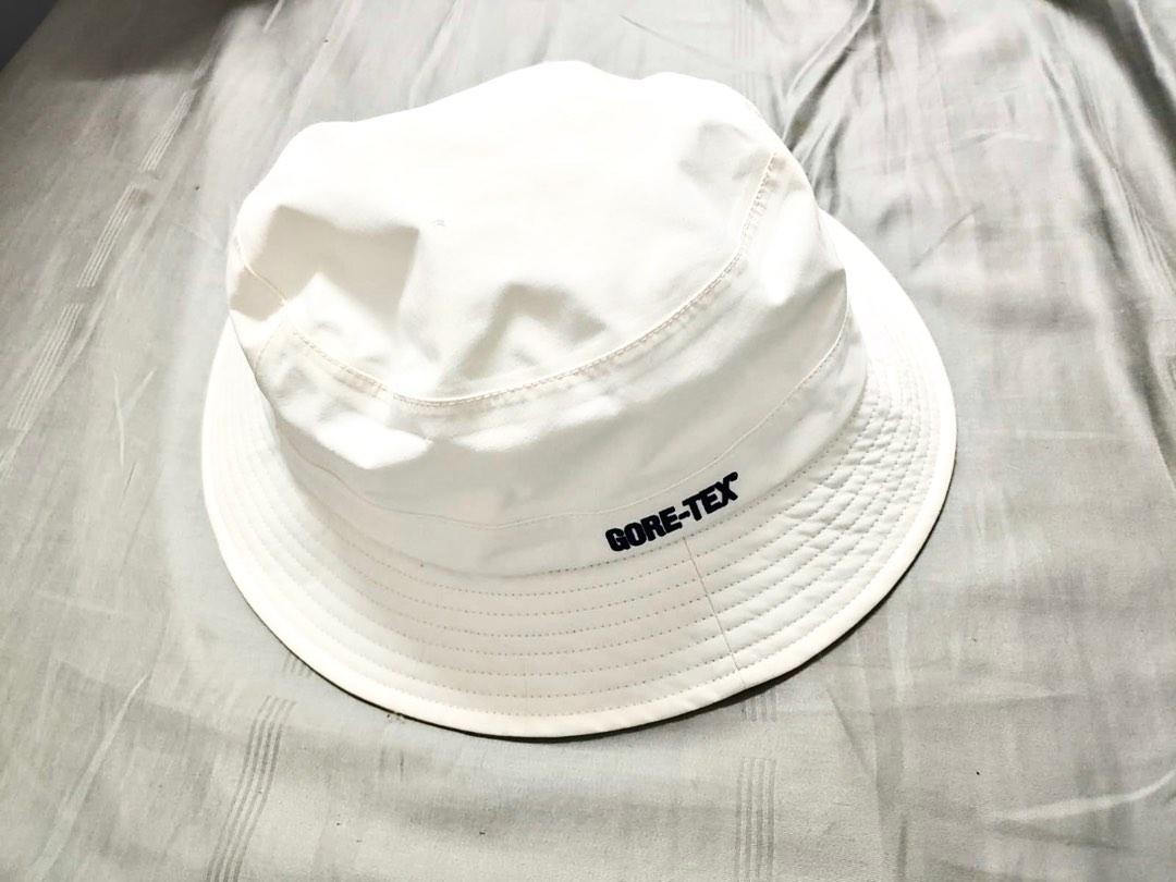 Supreme white shop bucket hat