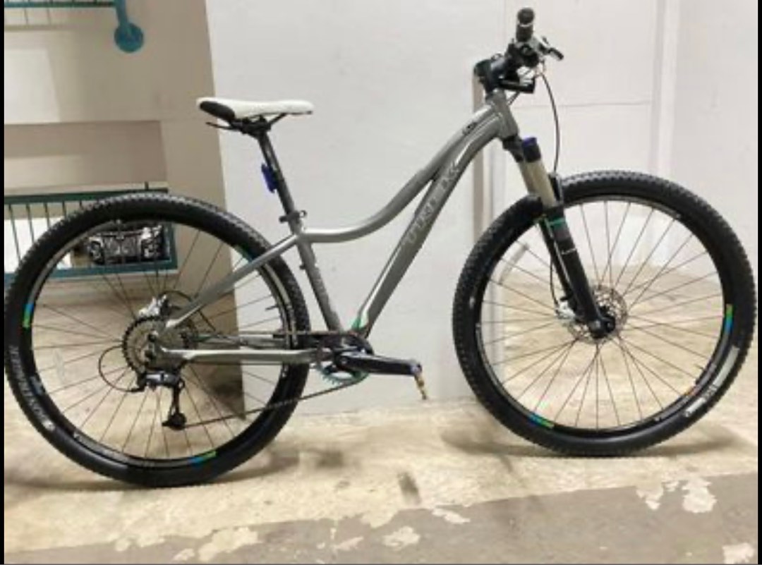 Trek Cali 29er small frame Sports Equipment Bicycles Parts