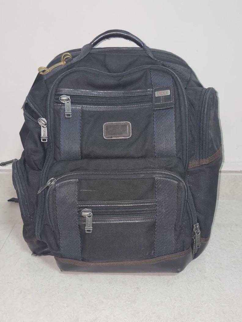 Tumi kingsville deluxe brief pack online