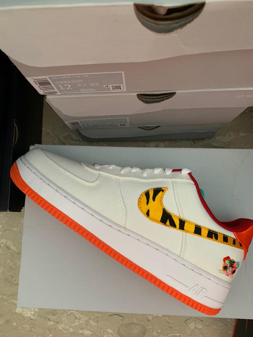 Checkered air force ones online
