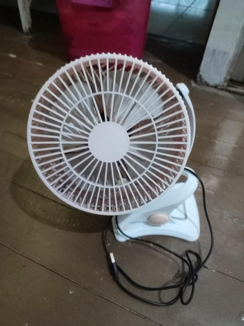USB clip fan (pink), Furniture & Home Living, Lighting & Fans, Fans on