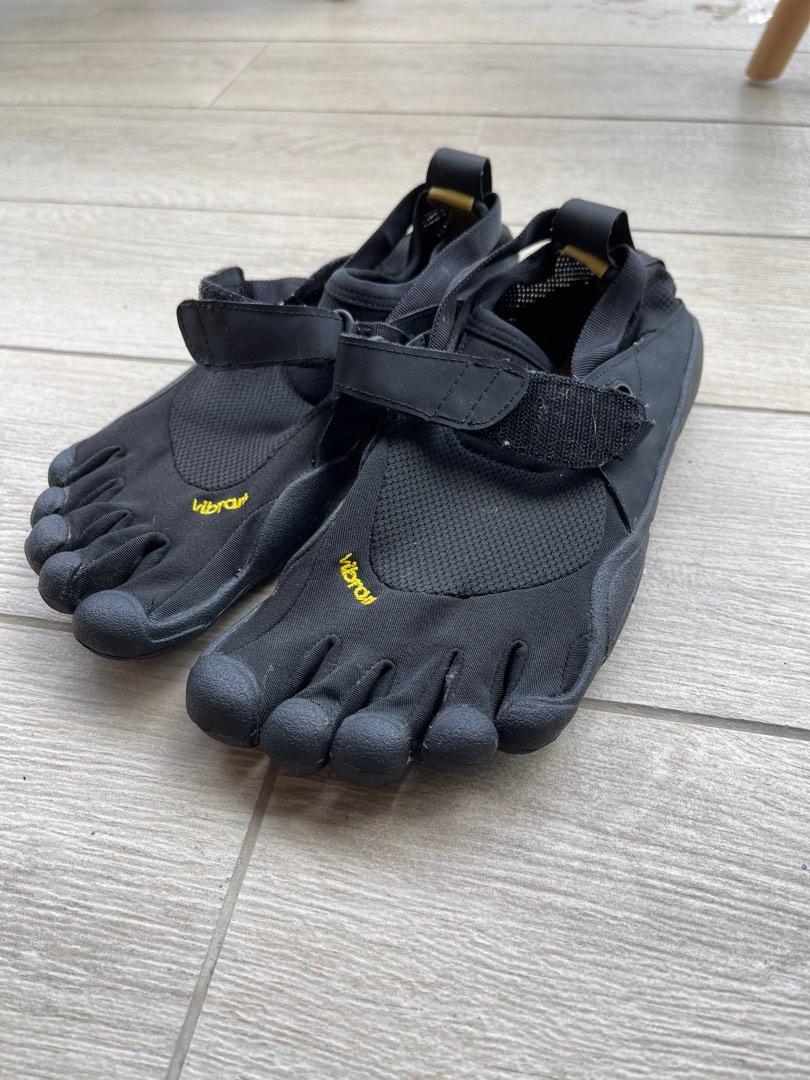 Vibram 5 finger shoes Women s Fashion Footwear Sneakers on Carousell