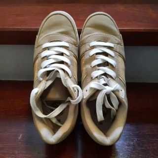 (Kategori: ) berada di . Dikirim oleh faye.ishani (ID iklan 1190847796, Gambar 1). Deskripsi: .