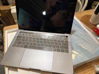 台北賣 特規 2018 MacBook Pro 13 Touch Bar 16g ram 512g i5cpu 太空灰