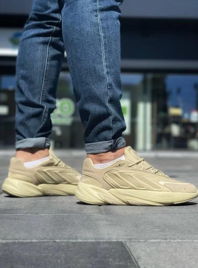 adidas Originals Ozelia trainers in triple beige, Men's Fashion, Footwear,  Sneakers on Carousell
