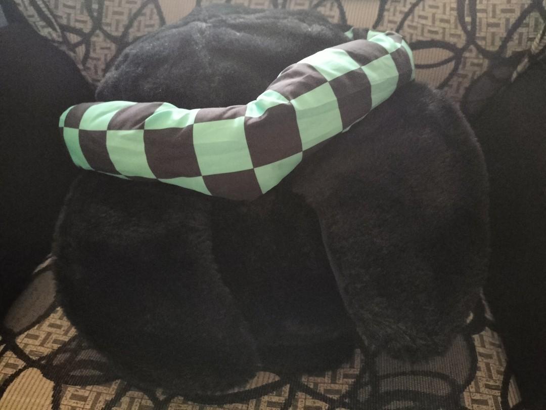 Anime Demon Slayer Jumbo Plush (Kasugai Crows)(Tanjiro), Hobbies & Toys