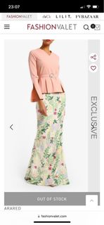 (Category: ) located in . Submitted by kaia.clothes (Listing ID 1190921324, Image 1). Description: .