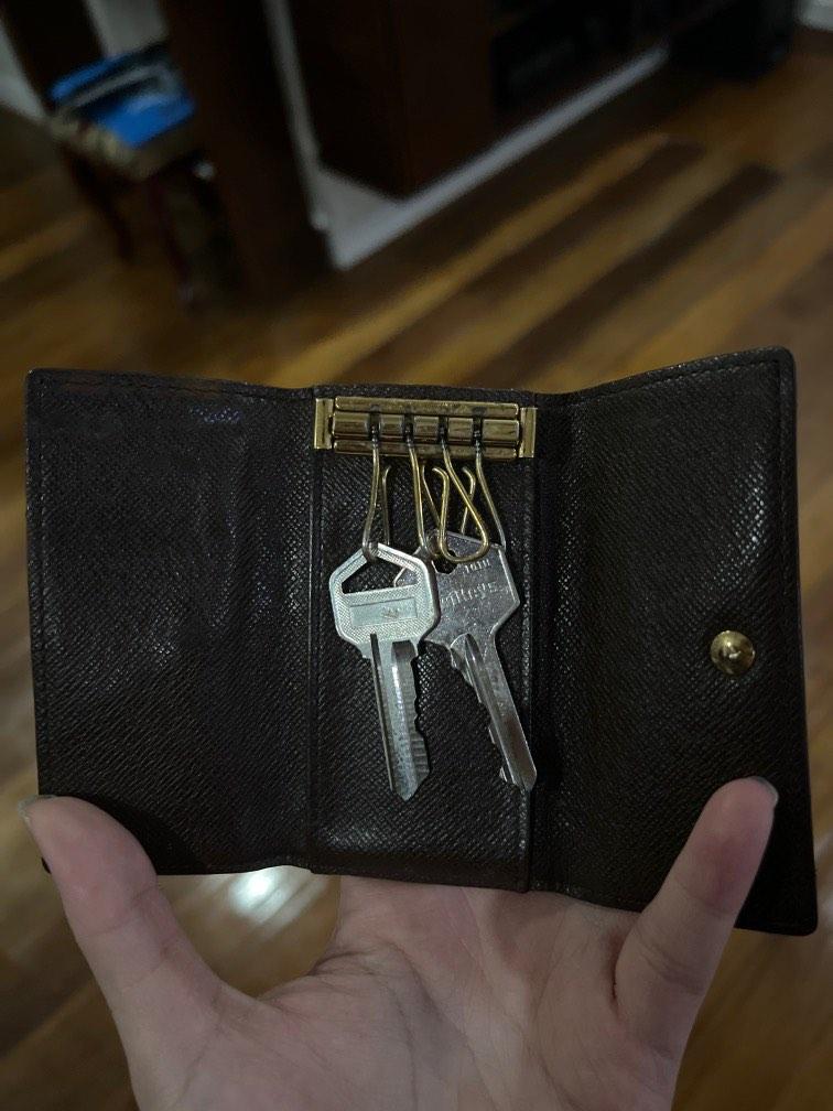 Authentic Louis Vuitton Key Holder, Mobile Phones & Gadgets, Mobile