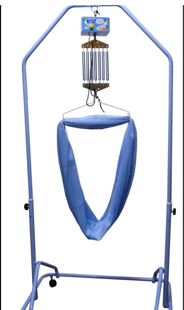 Complete set of Automatic baby yaolan/ cradle/ swing, Babies & Kids