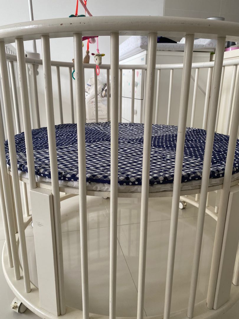 Baby cot (and playpen), Babies & Kids, Baby Nursery & Kids Furniture