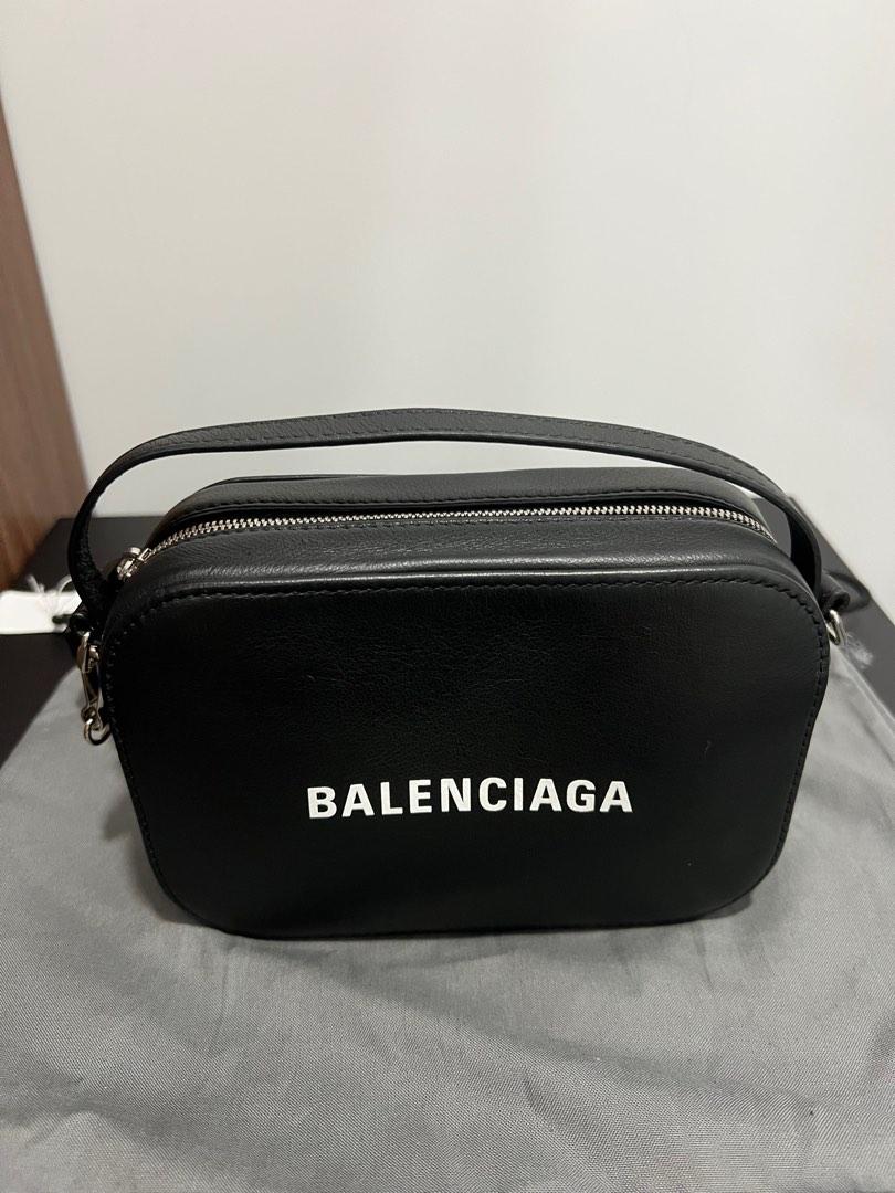 BALENCIAGA EVERYDAY XS CAMERA BAG BLACK