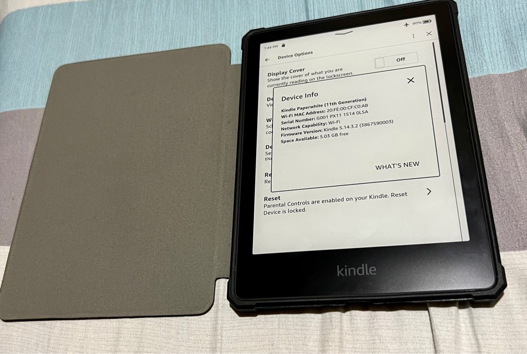 Barely used Kindle Paperwhite 11th Gen 2021 6.8 inches, complete