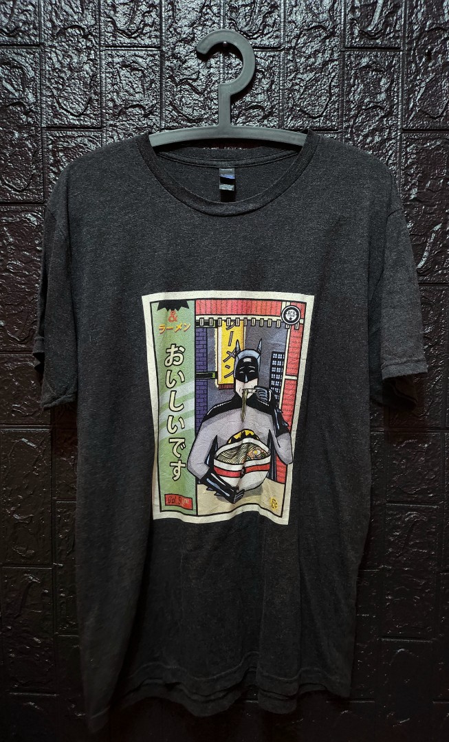 Batman Shirt Vtg., Men's Fashion, Tops & Sets, Tshirts & Polo Shirts on  Carousell