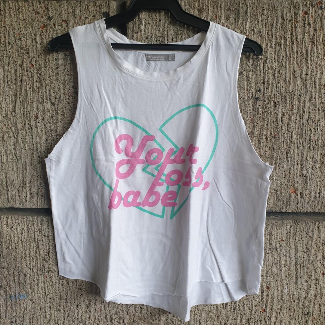 Bershka Sleeveless Top (Category: Sleeveless) located in Valenzuela. Submitted by phase2shop (Listing ID 1190943960, Image 1). Description: small to medium no flaws.