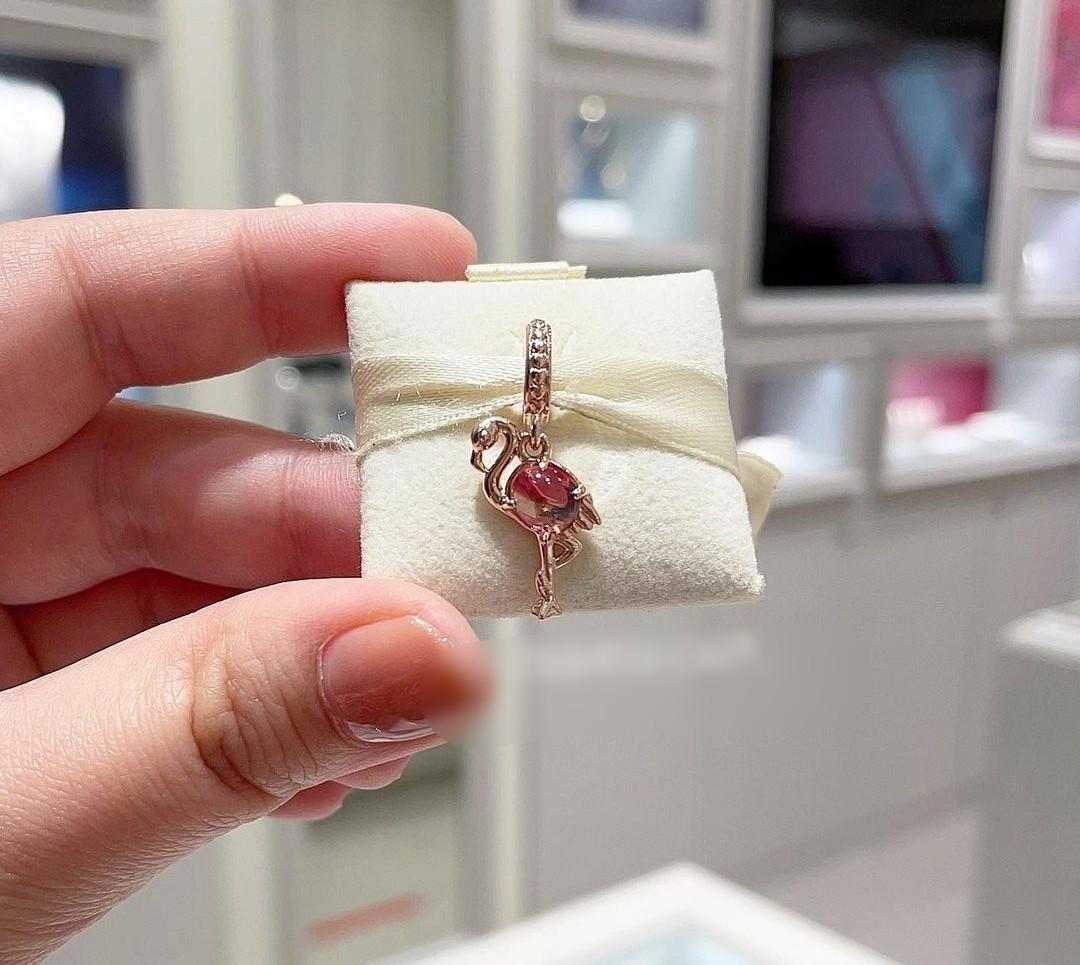 Charm on sale flamingo pandora