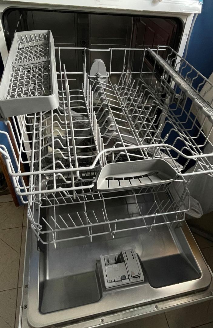 BOSCH Freestanding dishwasher 60 cm White with 4 years of Extended