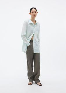 by DOE - 不對稱領輕透滑料襯衫 全新吊牌未拆 1700$含運( leme studio, studiodoe, doe, murph , hong , soulsis , wuzo , ear studio , roscoe , mouggan ) 
