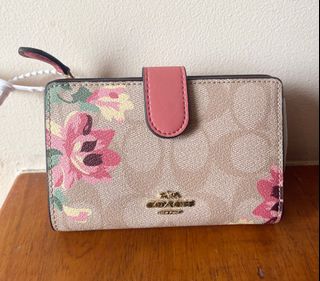 (Category: ) located in . Submitted by didi89 (Listing ID 1190924397, Image 1). Description: .