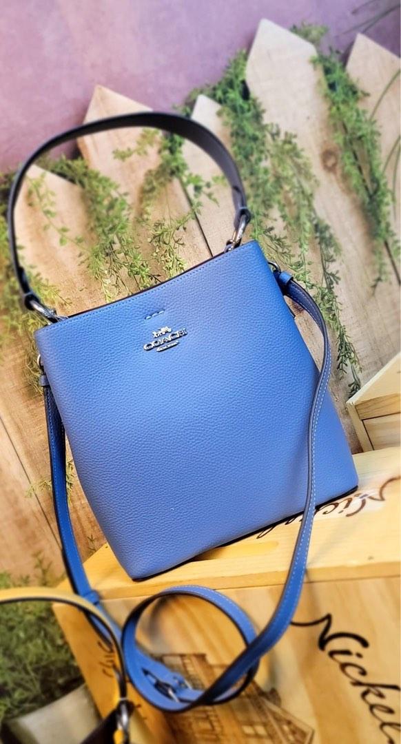 Coach Small Town Bucket Xbody, Women's Fashion, Bags & Wallets, Cross