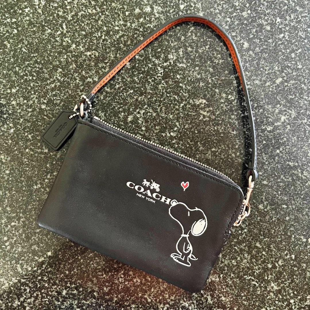 Limited edition snoopy coach hotsell purse