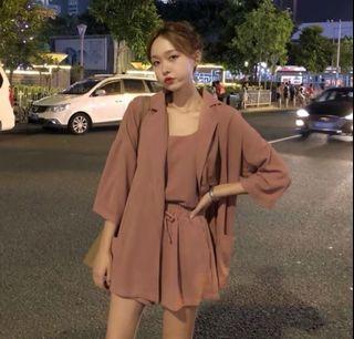 COME WITH 3 SET , TOP , BLAZER (WITH POCKET) , PANTS (WITH POCKET) , PREORDER REQUIRED, WAITING 3-4 WEKEK 🥰💜