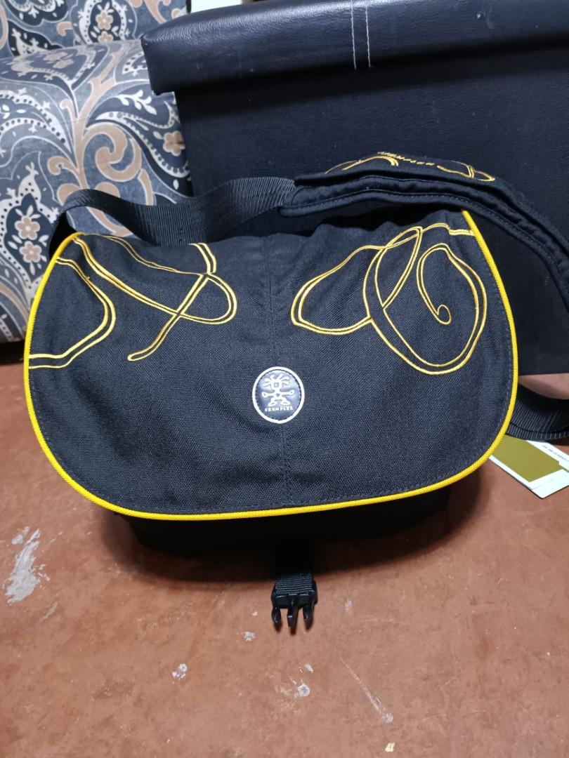 Crumpler DSLR bag Good Condition Presentable (Category: Cameras) located in Caloocan City. Submitted by mr.carlo_dslr_laptop (Listing ID 1191058304, Image 3). Description: Crumpler DSLR bag Good Condition Presentable Good Gondition No damage 1,000 fixed price 1,000 fixed price 1,000 fixed price Location : Monumento Caloocan city Lalamove cod LBC payment Meet up Monumento Vmall Godbless.